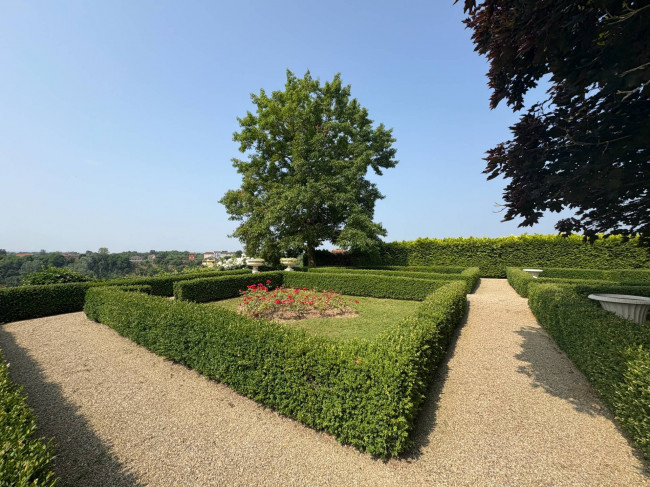 Villa Storica in Vendita a Portacomaro