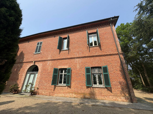 Villa Storica in Vendita a Portacomaro