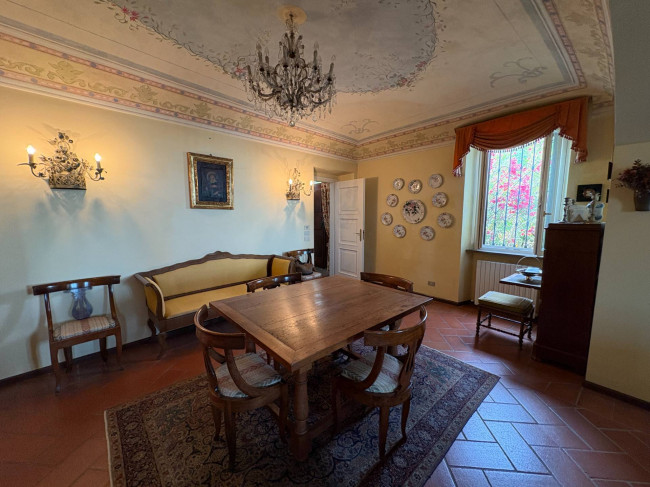 Villa Storica in Vendita a Portacomaro