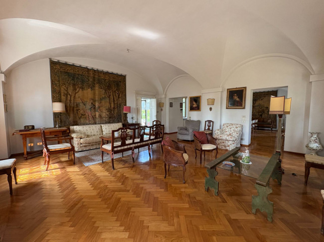 Villa Storica in Vendita a Portacomaro