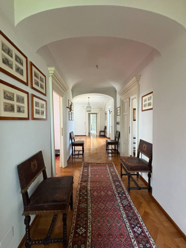 Villa Storica in Vendita a Portacomaro
