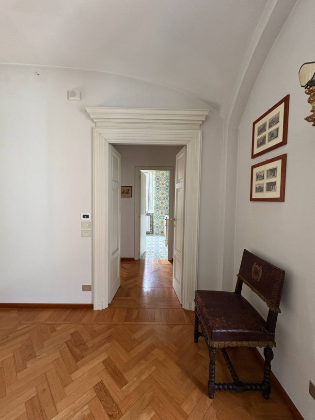 Villa Storica in Vendita a Portacomaro