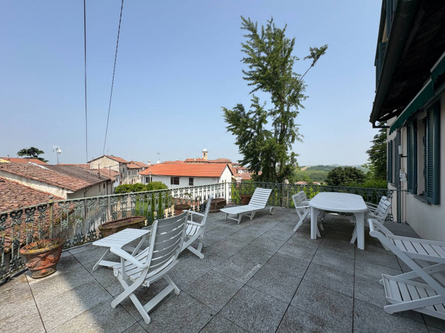 Villa Storica in Vendita a Portacomaro