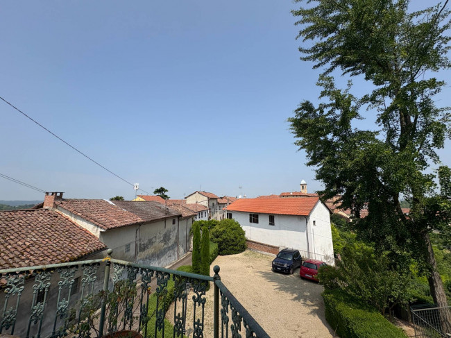 Villa Storica in Vendita a Portacomaro