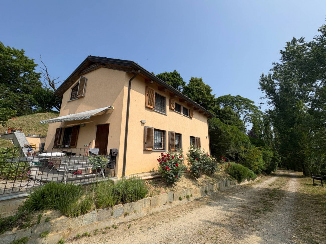 Villa Storica in Vendita a Portacomaro