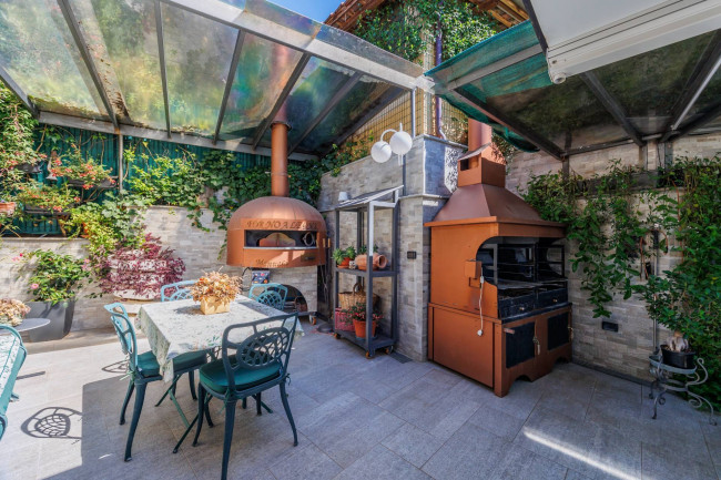 Villa Bifamiliare in Vendita a Torino