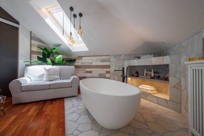 Villa Bifamiliare in Vendita a Torino