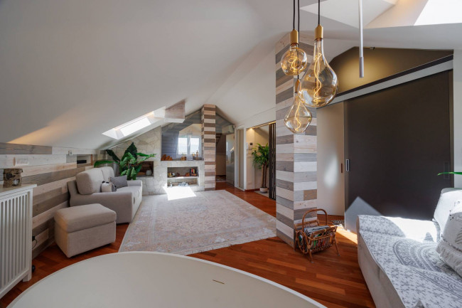 Villa Bifamiliare in Vendita a Torino