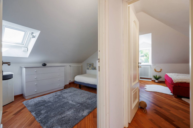 Villa Bifamiliare in Vendita a Torino