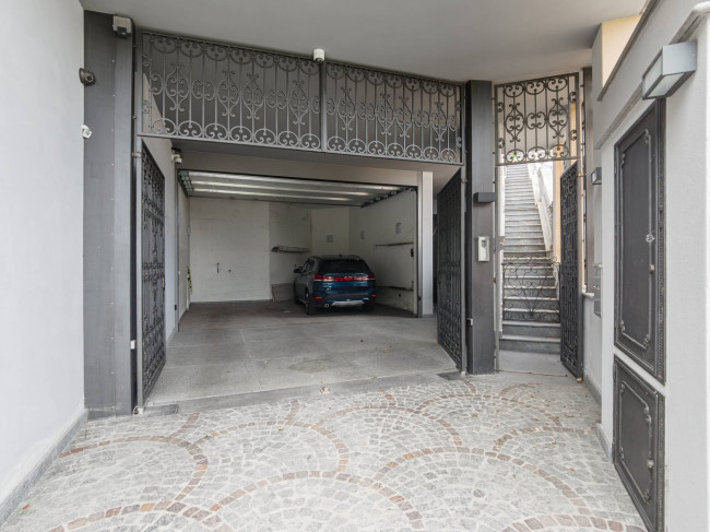 Villa Bifamiliare in Vendita a Torino