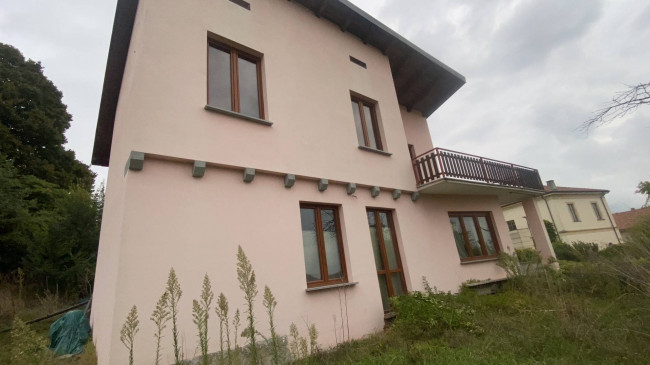 Casa indipendente in Vendita a Robella