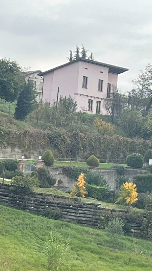 Casa indipendente in Vendita a Robella