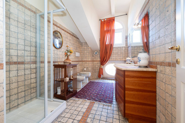 Appartamento in Vendita a Grugliasco