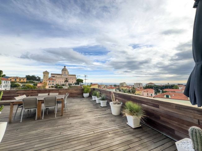 Attico in Vendita a Loano