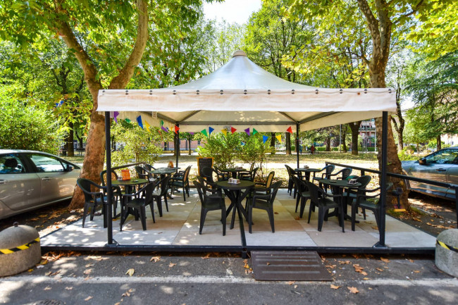 Attività Commerciale - Bar Tavola Calda - Fredda in Locazione a Collegno