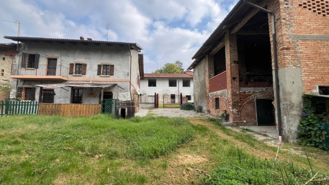 Cascina in vendita