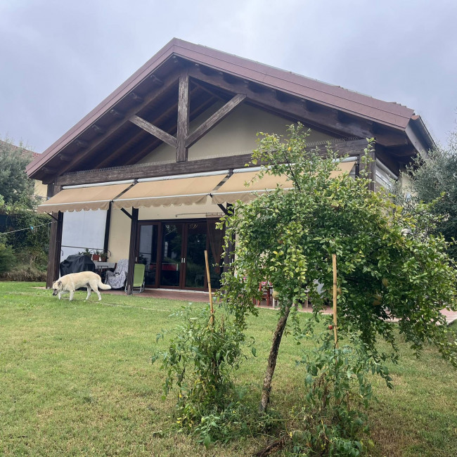 Villa in Vendita a Arignano