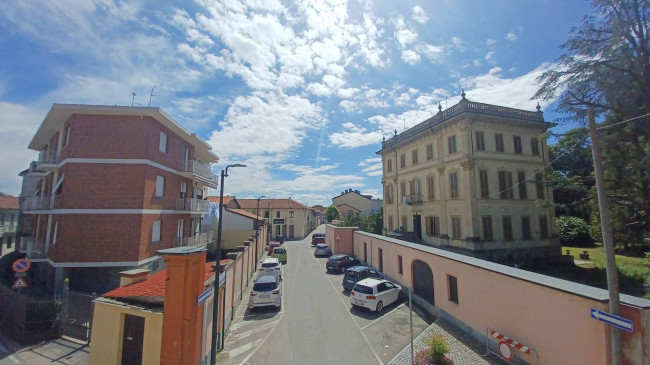 Villa Trifamiliare in Vendita a Santena