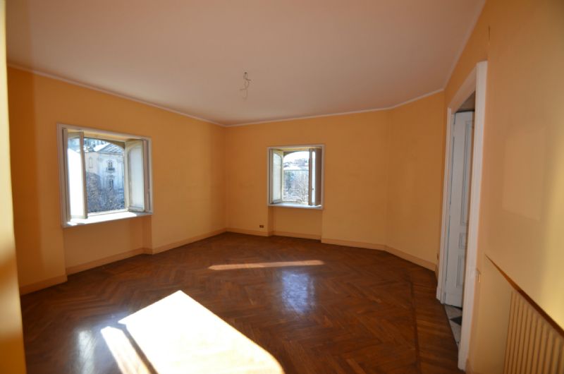 Stabile - Palazzo in Vendita a Torino