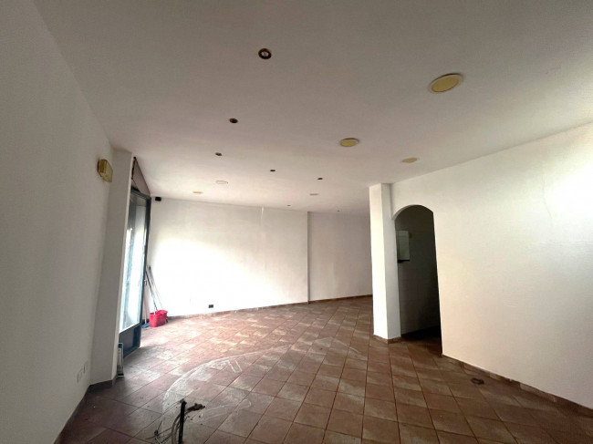 Locale commerciale in Vendita a Grugliasco