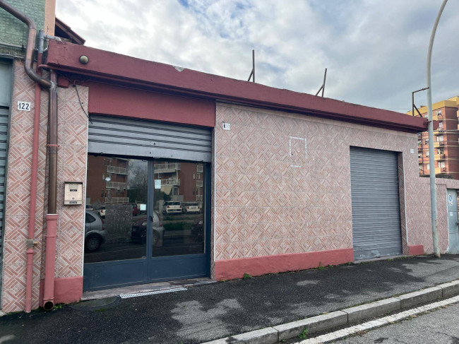 Locale commerciale in Vendita a Grugliasco