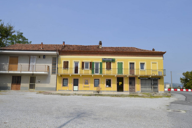 Attività Commerciale - Ristorante in Vendita a Montaldo Roero
