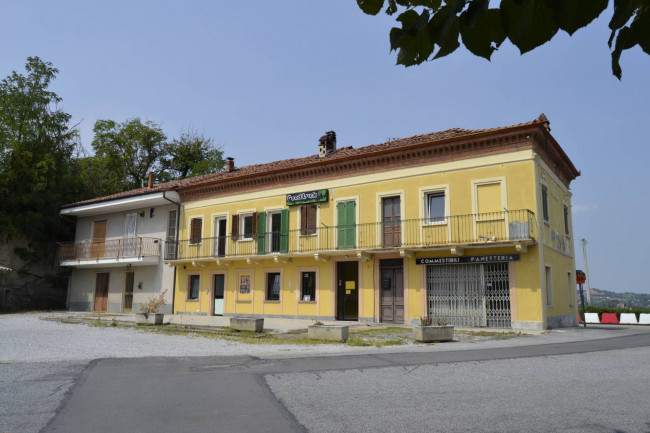 Attività Commerciale - Ristorante in Vendita a Montaldo Roero