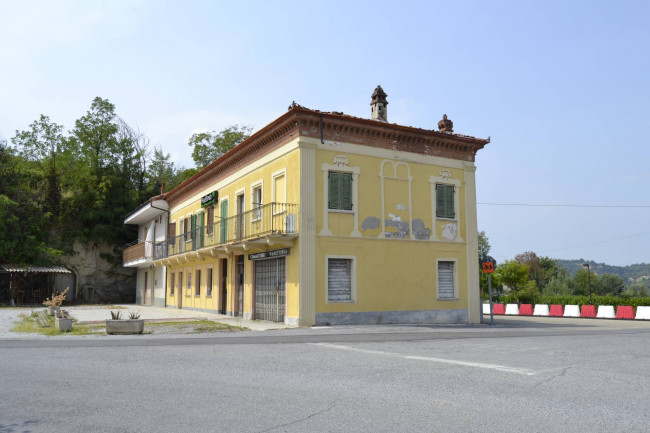 Attività Commerciale - Ristorante in Vendita a Montaldo Roero