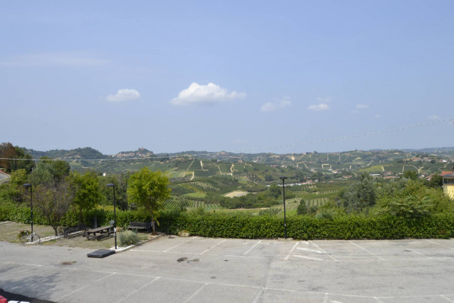 Attività Commerciale - Ristorante in Vendita a Montaldo Roero