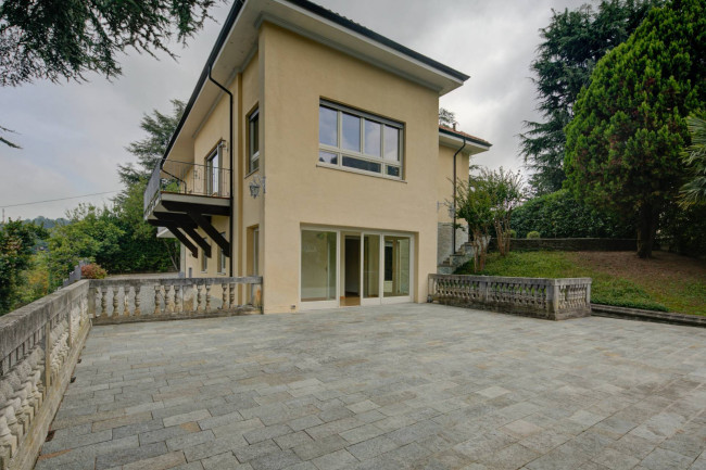 Villa Unifamiliare in Vendita a Pino Torinese