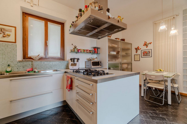 Villa in Vendita a Gassino Torinese