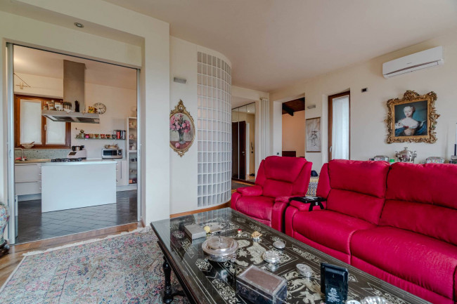 Villa in Vendita a Gassino Torinese