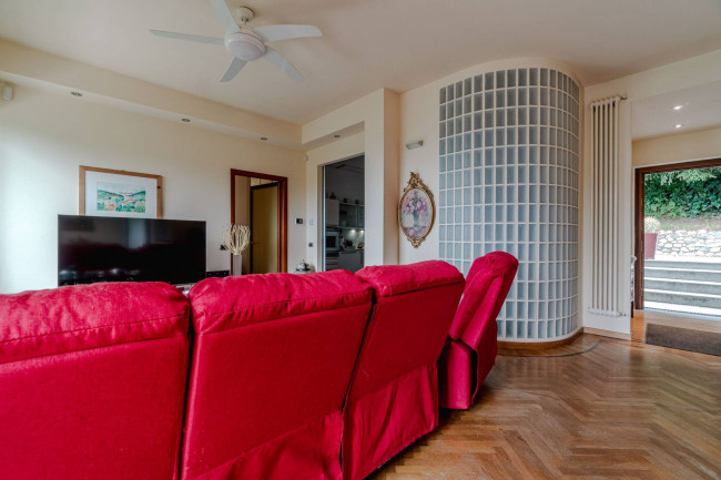 Villa in Vendita a Gassino Torinese