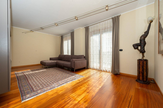 Appartamento in Vendita a Rivoli