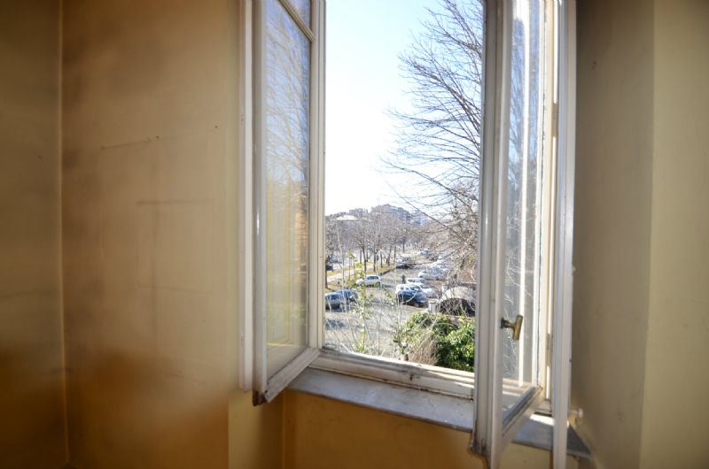 Stabile - Palazzo in Locazione a Torino