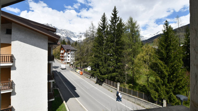 Appartamento in Vendita a Bardonecchia