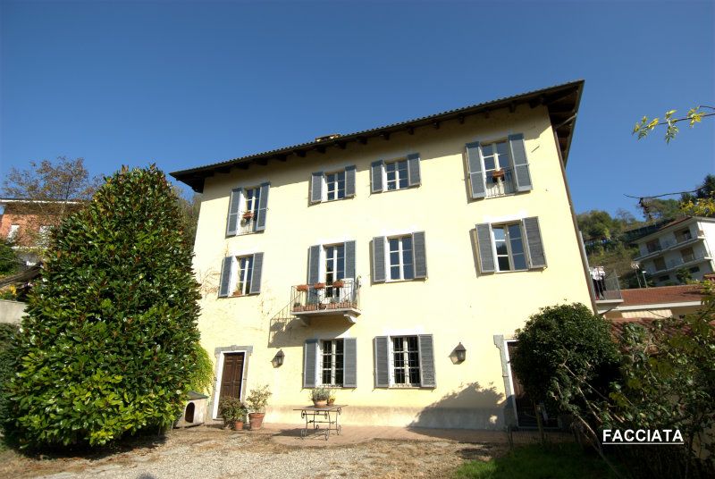 Villa in  Sell to Castiglione Torinese