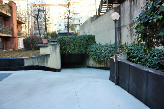 Box o garage in Vendita a Torino