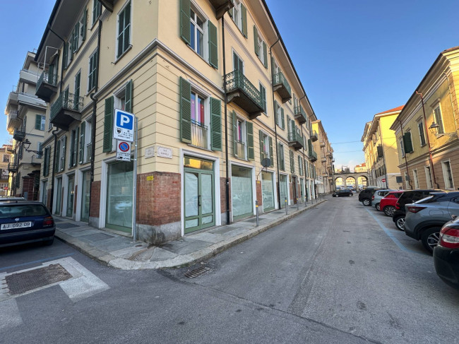 Negozio in Vendita a Cuneo
