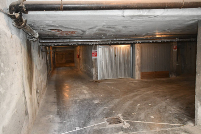 Box o garage in Vendita a Bardonecchia