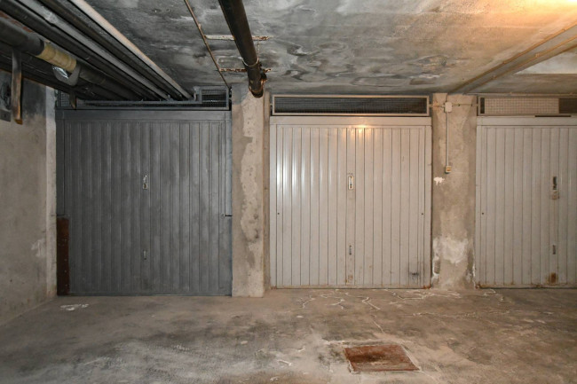 Box o garage in Vendita a Bardonecchia