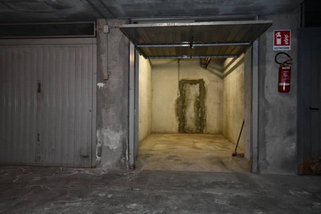 Box o garage in Vendita a Bardonecchia