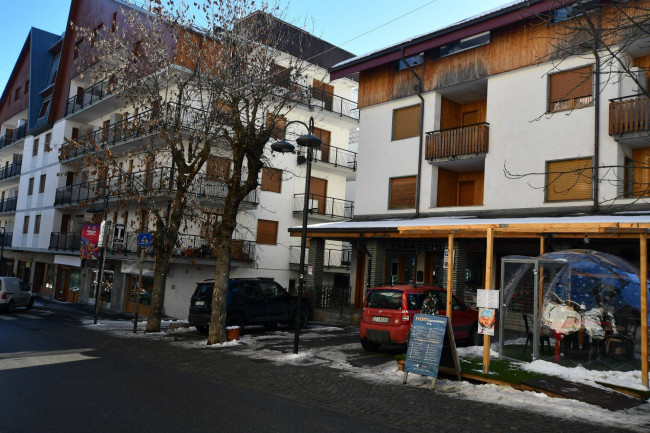 Box o garage in Vendita a Bardonecchia