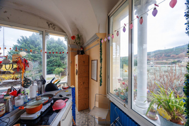 Casale in Vendita a Quiliano