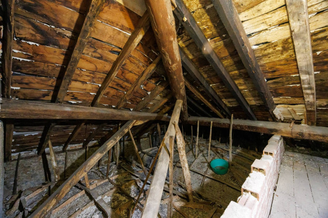 Casale in Vendita a Quiliano