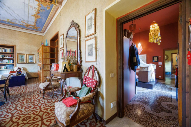 Casale in Vendita a Quiliano