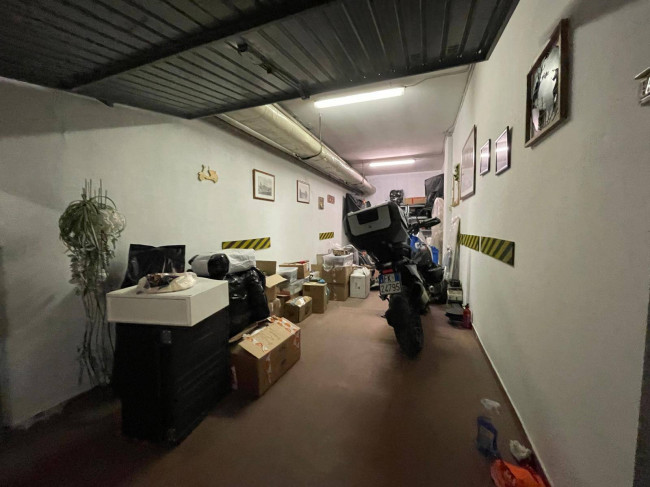 Box o garage in Vendita a Collegno