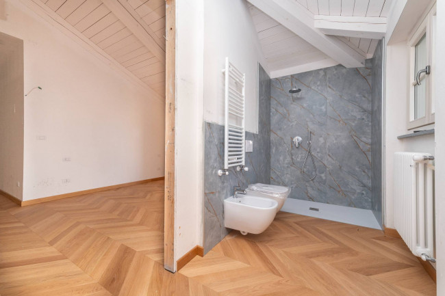 Attico in Vendita a Grugliasco