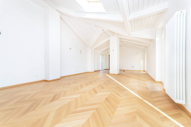 Attico in Vendita a Grugliasco