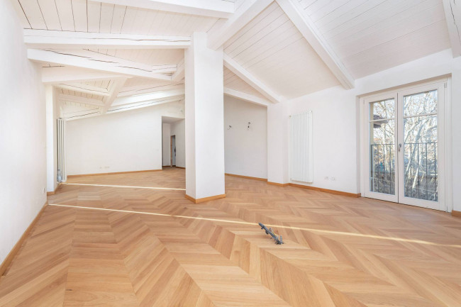 Attico in Vendita a Grugliasco